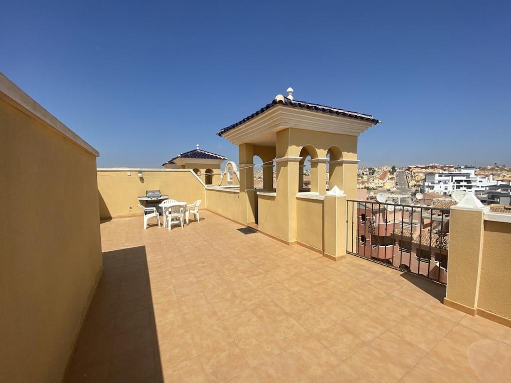 Top Floor Spacious Apartment With Roof Terrace Alicante Kültér fotó